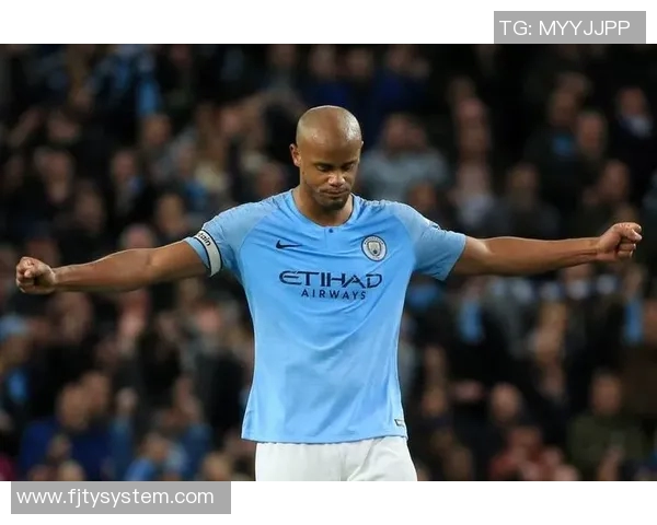 亚当斯的传奇人生与影响力探讨：从平凡到伟大的蜕变之路