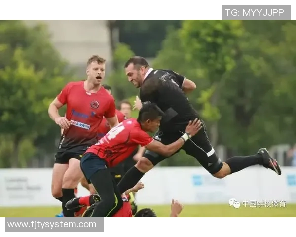 中国与西班牙沙滩足球对决精彩纷呈展现两国体育魅力与团队精神